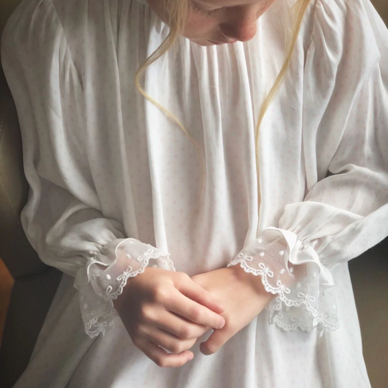 Dziewczęca bawełniana koszula nocna z koronką w kropki