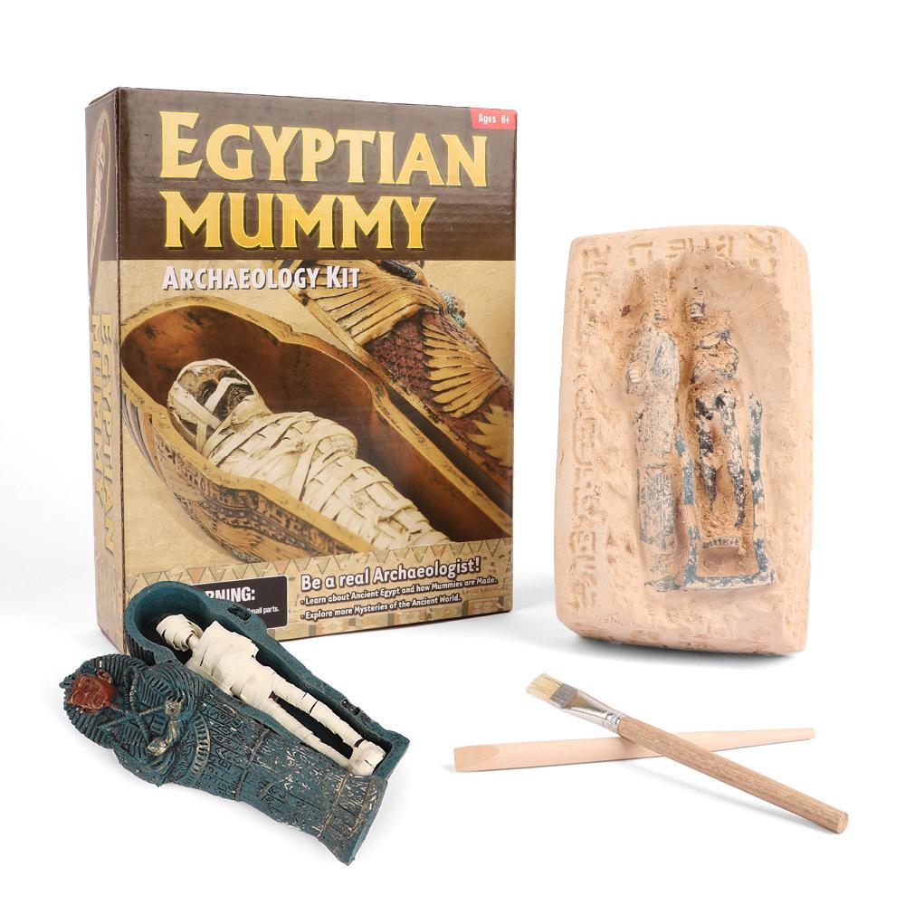 Egipska Mumia Zabawki Do Kopania W Ręku